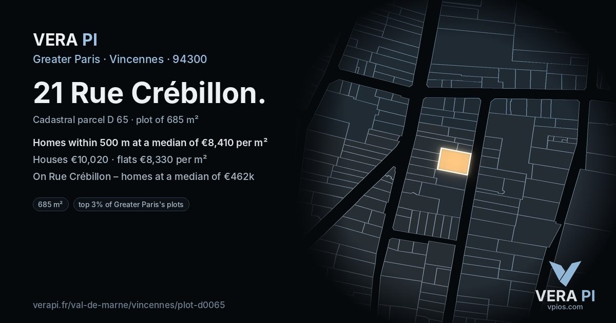 21 Rue Crébillon, Vincennes at night – the plot lit, the parcels around coloured by the prices near them