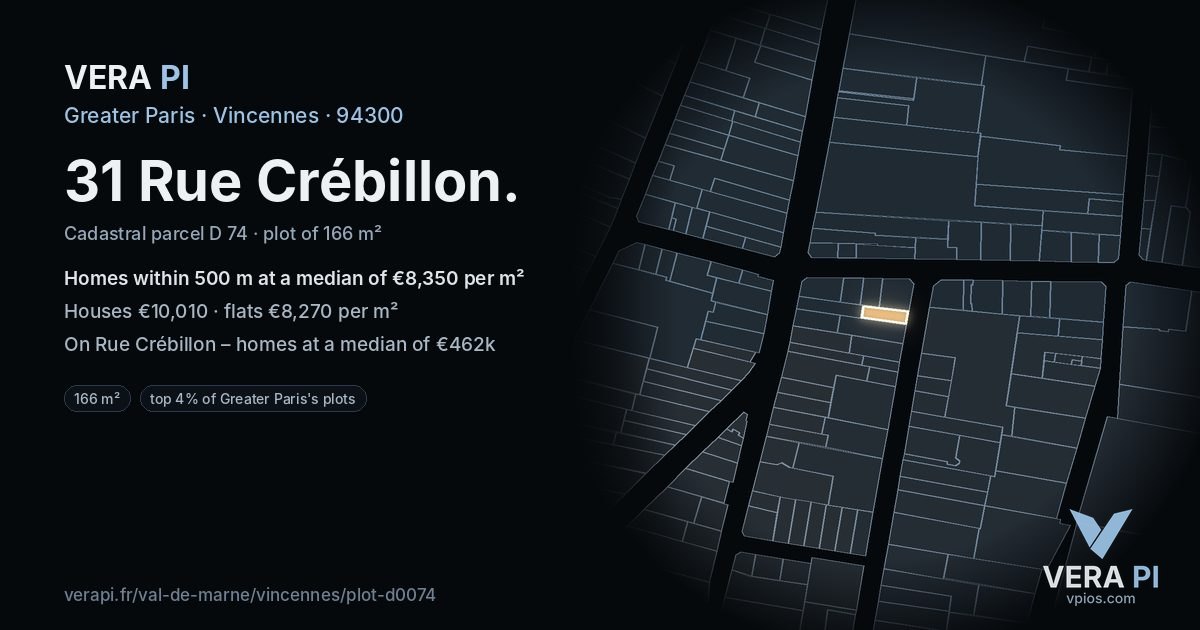 31 Rue Crébillon, Vincennes at night – the plot lit, the parcels around coloured by the prices near them