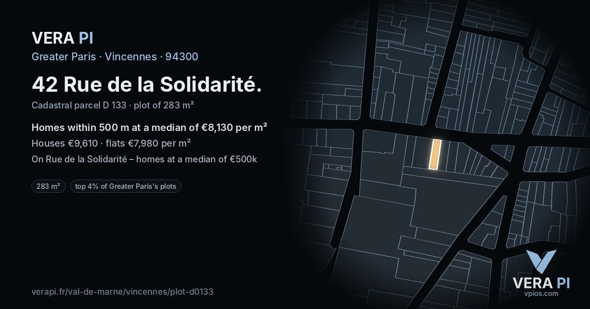 42 Rue de la Solidarité, Vincennes at night – the plot lit, the parcels around coloured by the prices near them