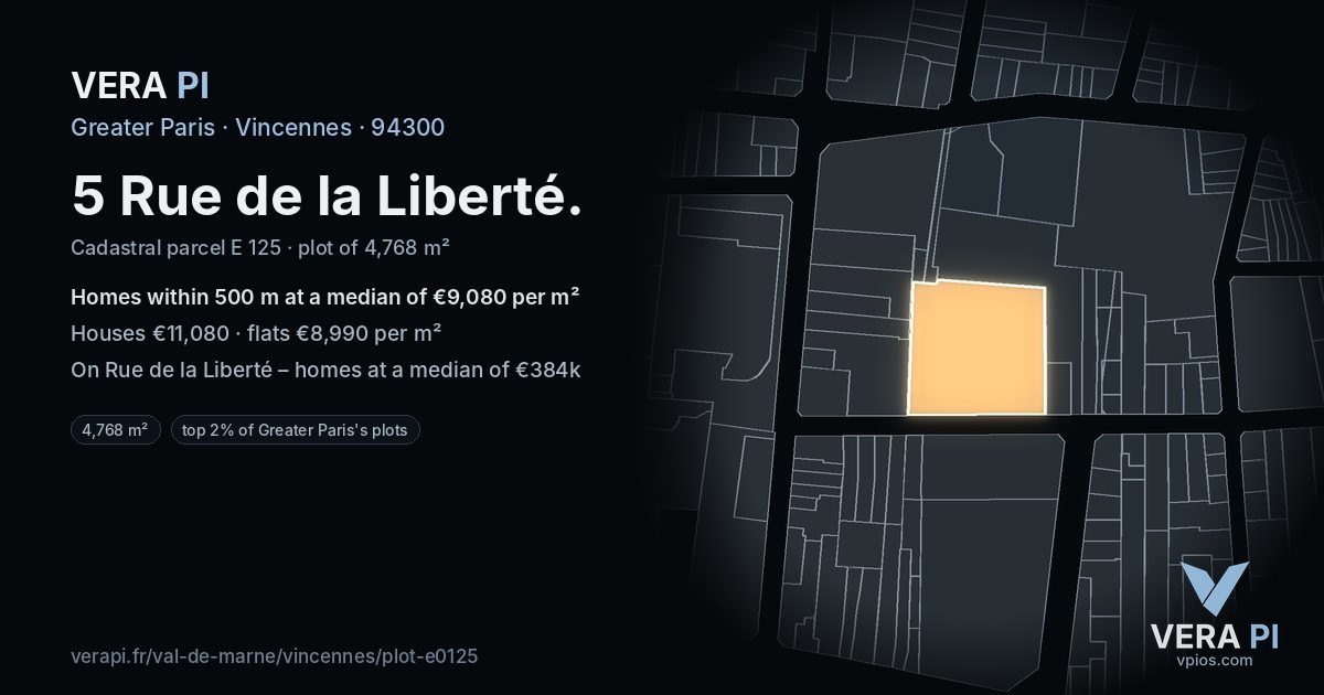 5 Rue de la Liberté, Vincennes at night – the plot lit, the parcels around coloured by the prices near them