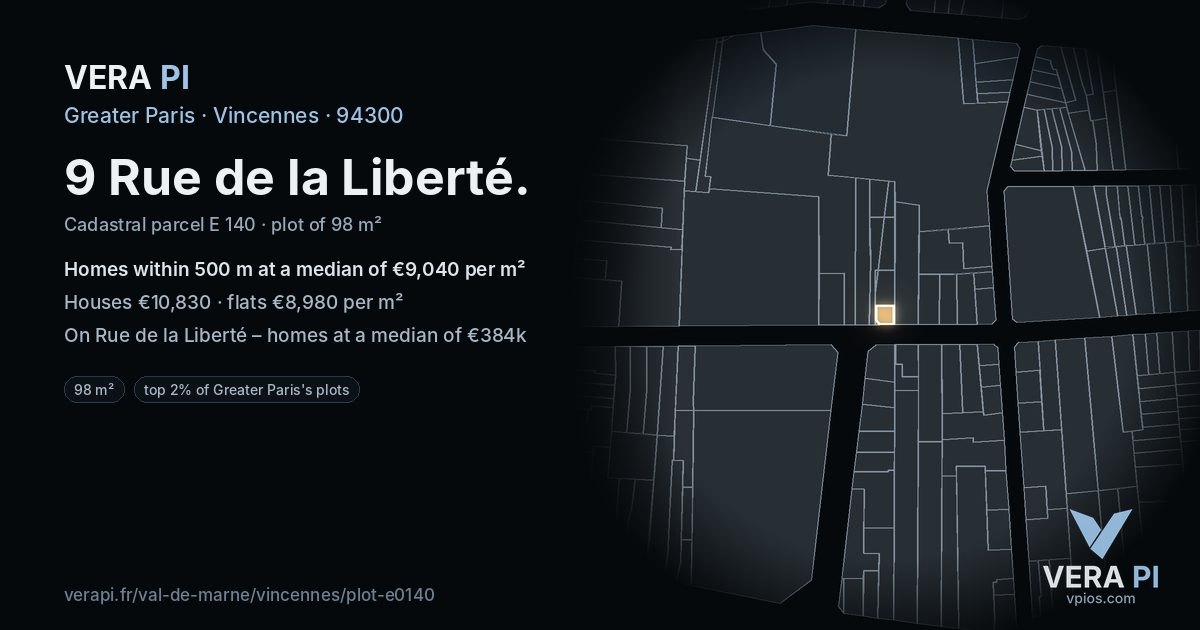 9 Rue de la Liberté, Vincennes at night – the plot lit, the parcels around coloured by the prices near them