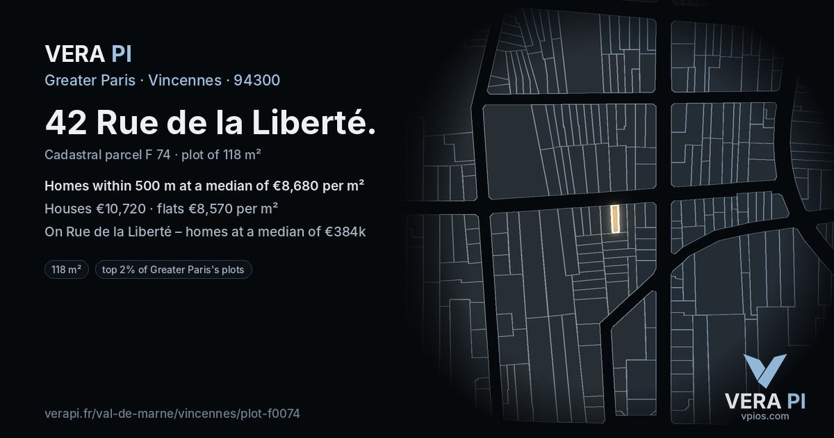 42 Rue de la Liberté, Vincennes at night – the plot lit, the parcels around coloured by the prices near them