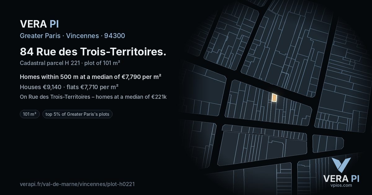 84 Rue des Trois-Territoires, Vincennes at night – the plot lit, the parcels around coloured by the prices near them