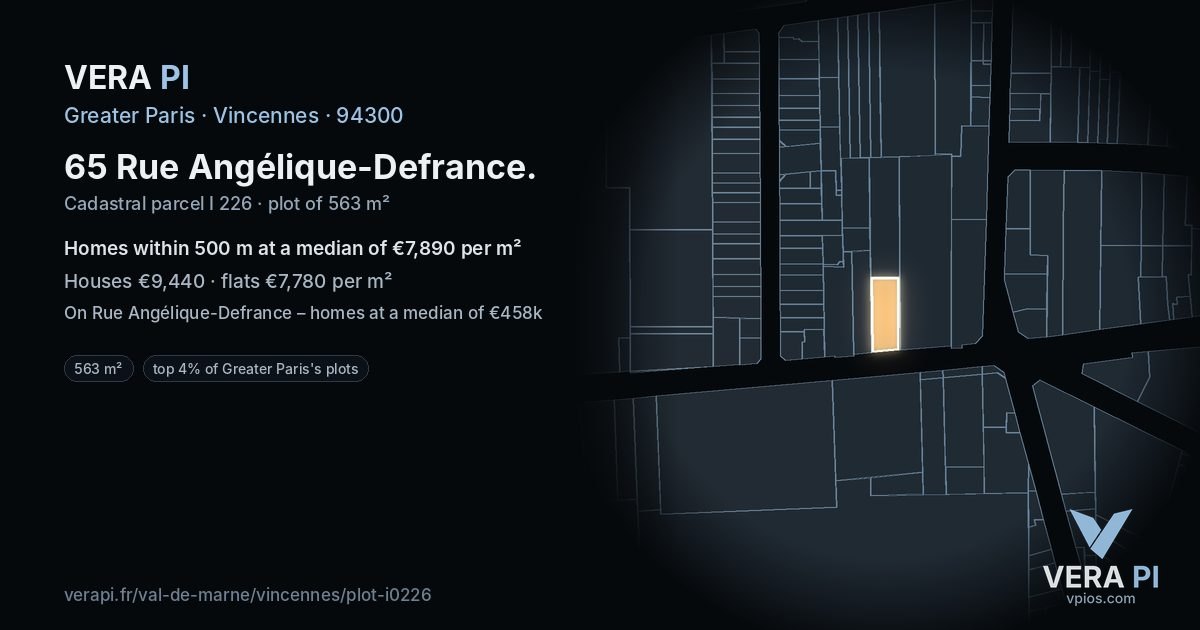 65 Rue Angélique-Defrance, Vincennes at night – the plot lit, the parcels around coloured by the prices near them