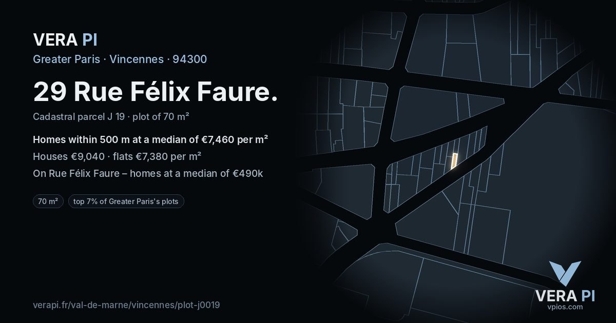 29 Rue Félix Faure, Vincennes at night – the plot lit, the parcels around coloured by the prices near them