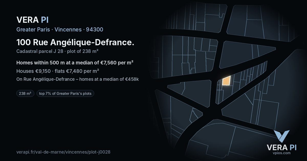 100 Rue Angélique-Defrance, Vincennes at night – the plot lit, the parcels around coloured by the prices near them