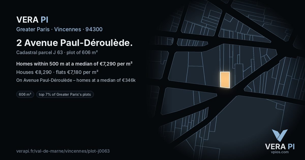 2 Avenue Paul-Déroulède, Vincennes at night – the plot lit, the parcels around coloured by the prices near them