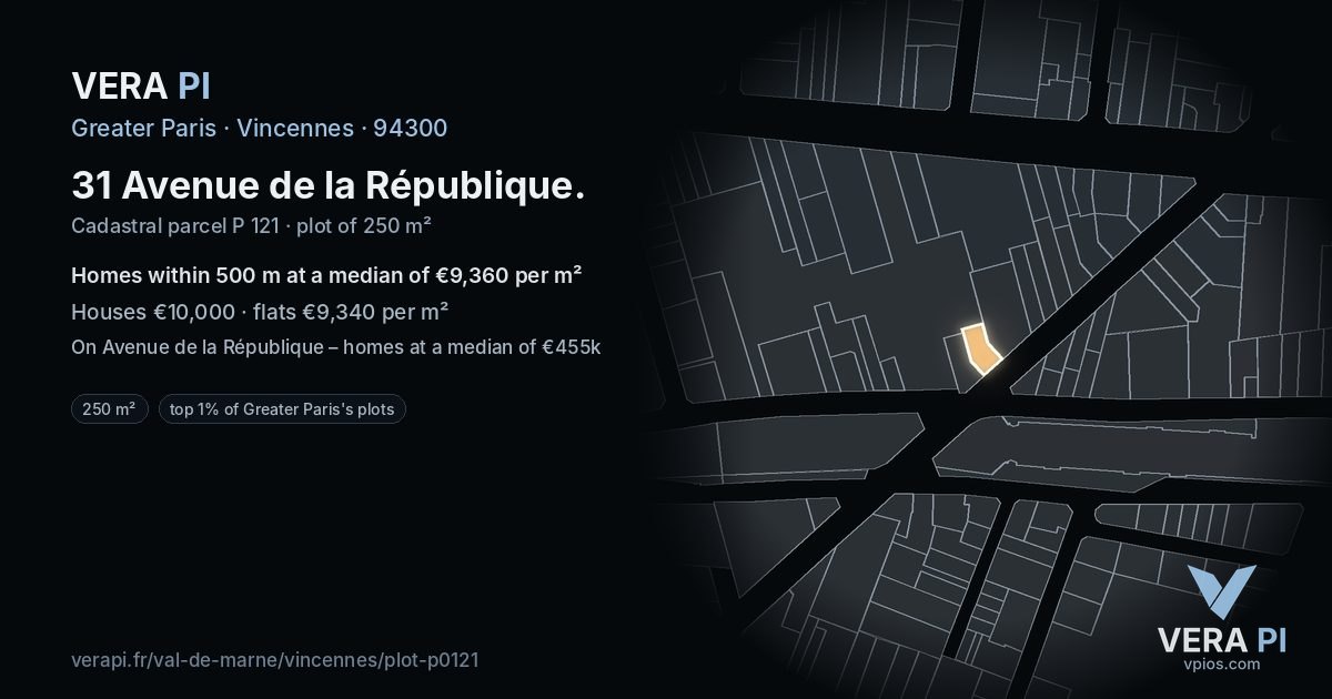 31 Avenue de la République, Vincennes at night – the plot lit, the parcels around coloured by the prices near them