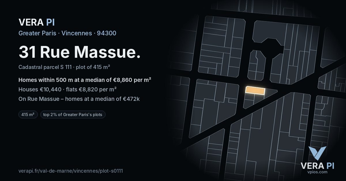 31 Rue Massue, Vincennes at night – the plot lit, the parcels around coloured by the prices near them