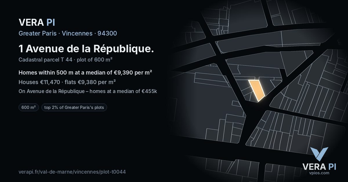 1 Avenue de la République, Vincennes at night – the plot lit, the parcels around coloured by the prices near them