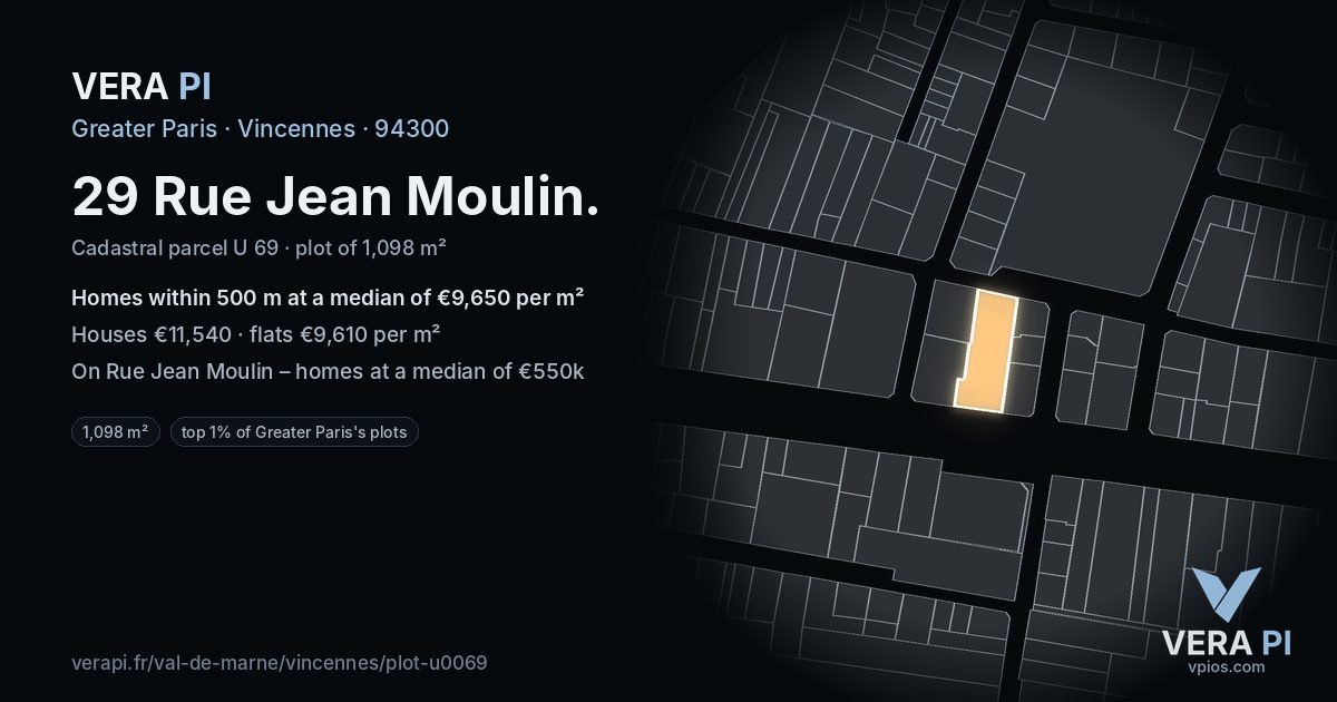 29 Rue Jean Moulin, Vincennes at night – the plot lit, the parcels around coloured by the prices near them