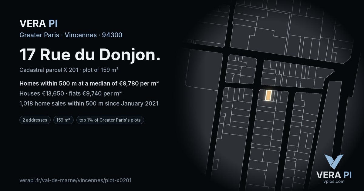 17 Rue du Donjon, Vincennes at night – the plot lit, the parcels around coloured by the prices near them