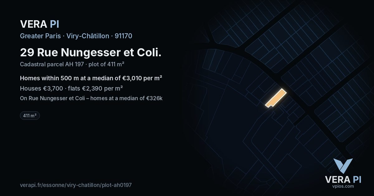 29 Rue Nungesser et Coli, Viry-Châtillon at night – the plot lit, the parcels around coloured by the prices near them