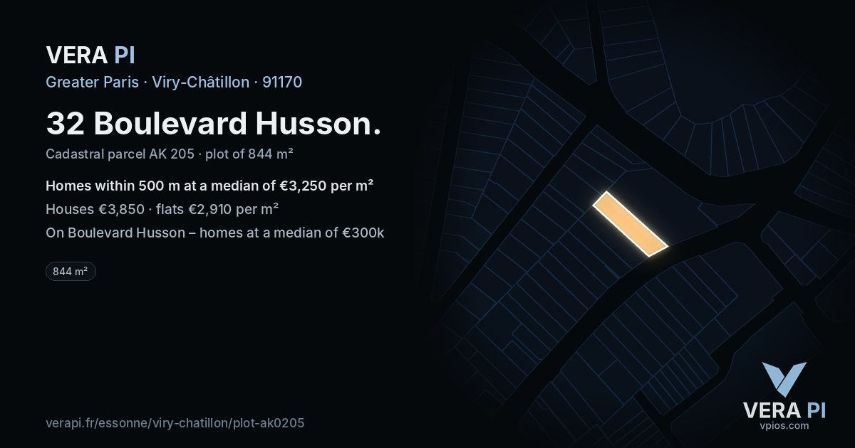32 Boulevard Husson, Viry-Châtillon at night – the plot lit, the parcels around coloured by the prices near them