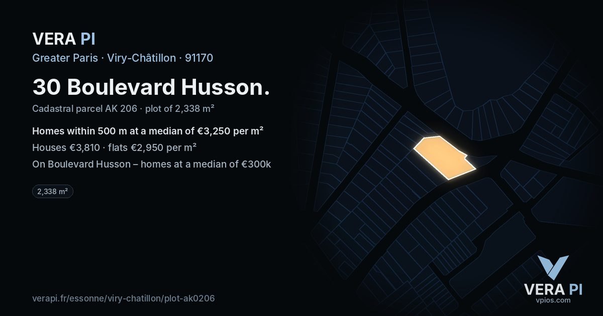 30 Boulevard Husson, Viry-Châtillon at night – the plot lit, the parcels around coloured by the prices near them