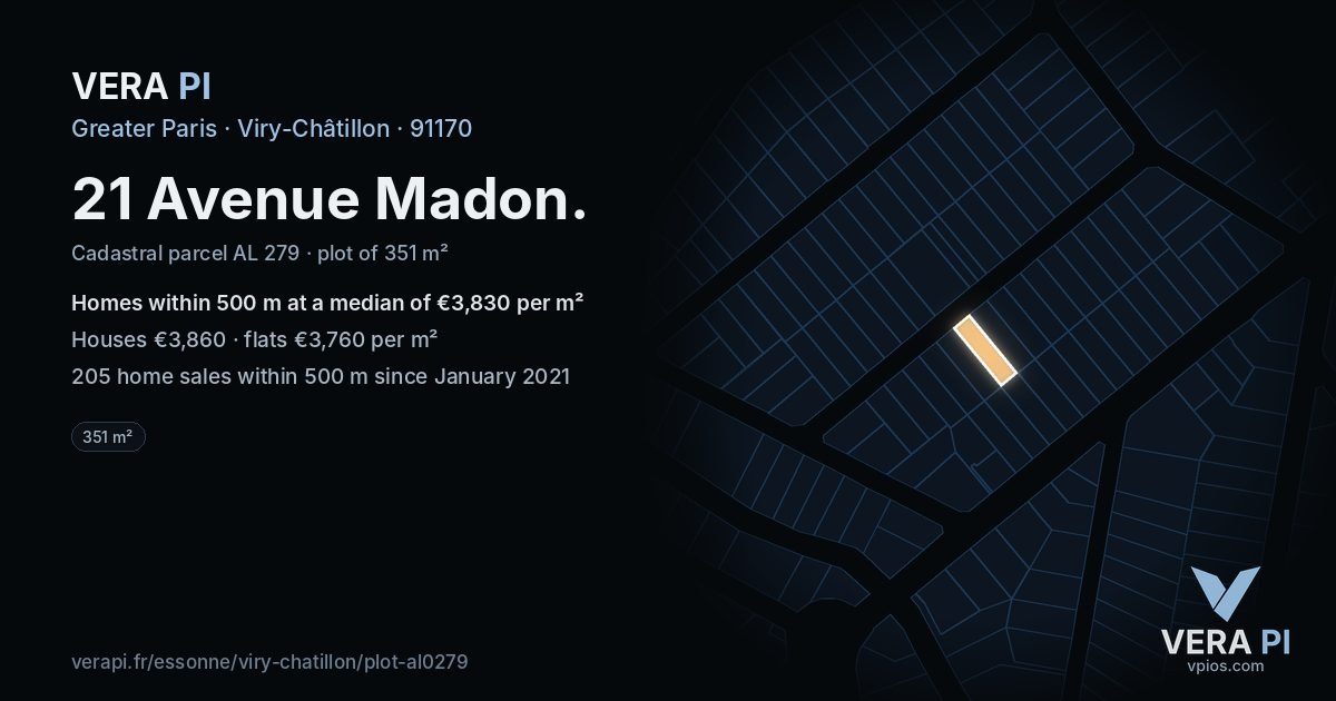 21 Avenue Madon, Viry-Châtillon at night – the plot lit, the parcels around coloured by the prices near them