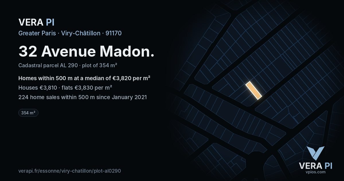 32 Avenue Madon, Viry-Châtillon at night – the plot lit, the parcels around coloured by the prices near them