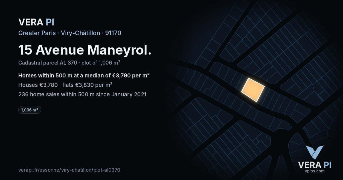 15 Avenue Maneyrol, Viry-Châtillon at night – the plot lit, the parcels around coloured by the prices near them