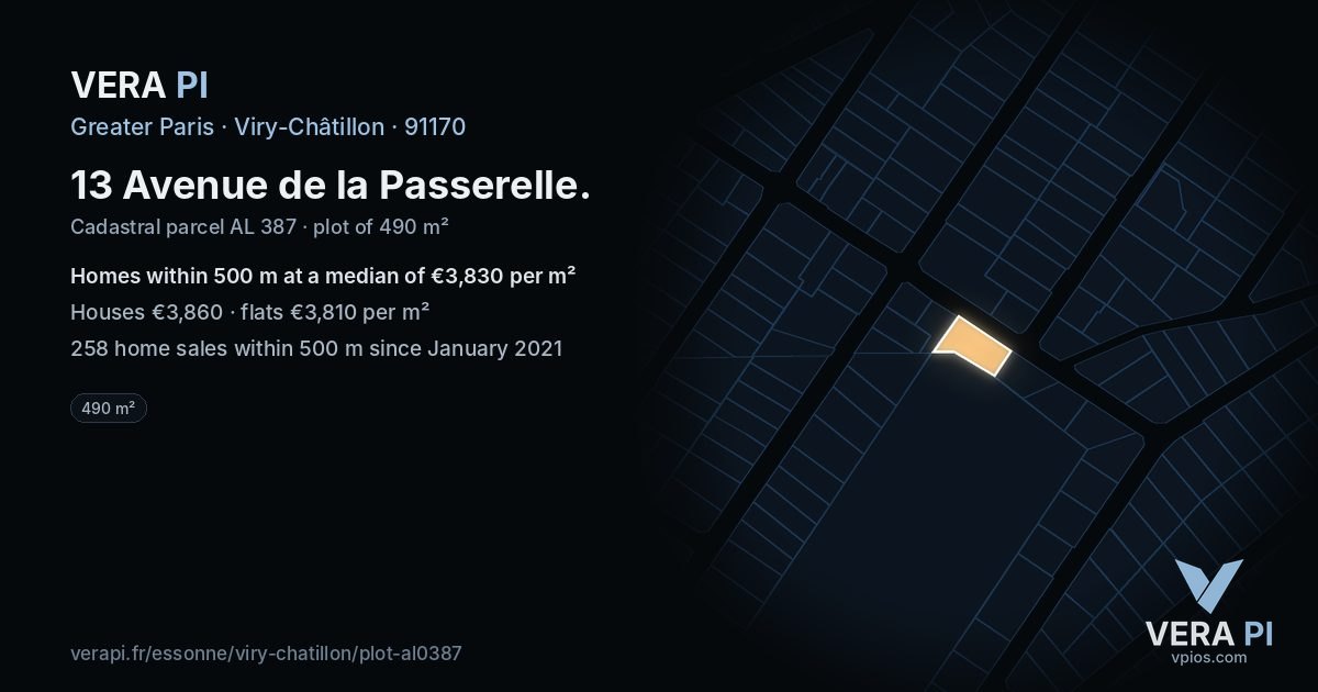 13 Avenue de la Passerelle, Viry-Châtillon at night – the plot lit, the parcels around coloured by the prices near them