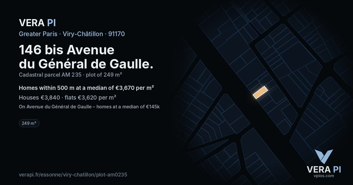 146 bis Avenue du Général de Gaulle, Viry-Châtillon at night – the plot lit, the parcels around coloured by the prices near them