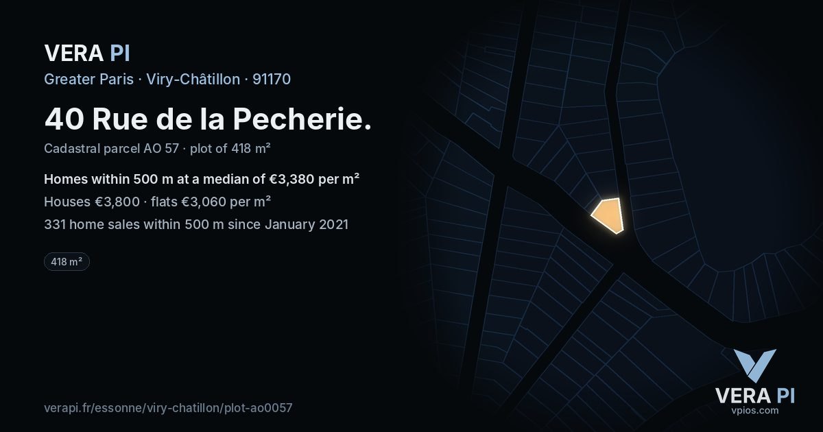 40 Rue de la Pecherie, Viry-Châtillon at night – the plot lit, the parcels around coloured by the prices near them