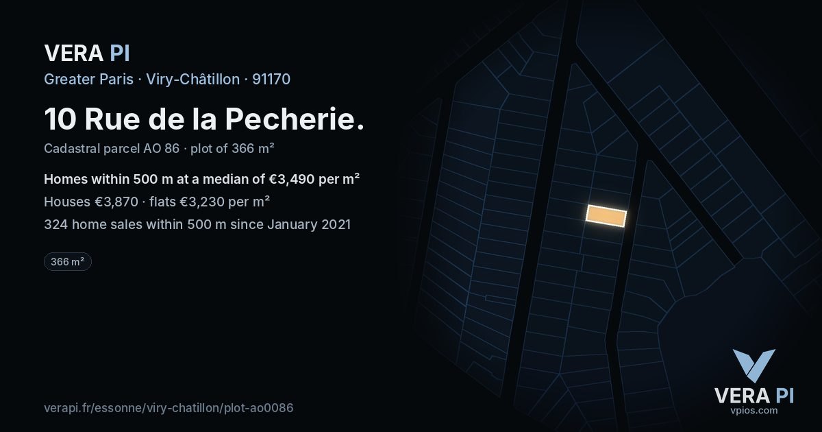 10 Rue de la Pecherie, Viry-Châtillon at night – the plot lit, the parcels around coloured by the prices near them