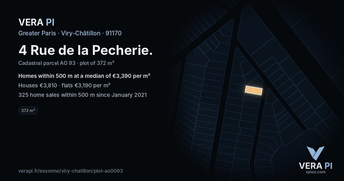 4 Rue de la Pecherie, Viry-Châtillon at night – the plot lit, the parcels around coloured by the prices near them