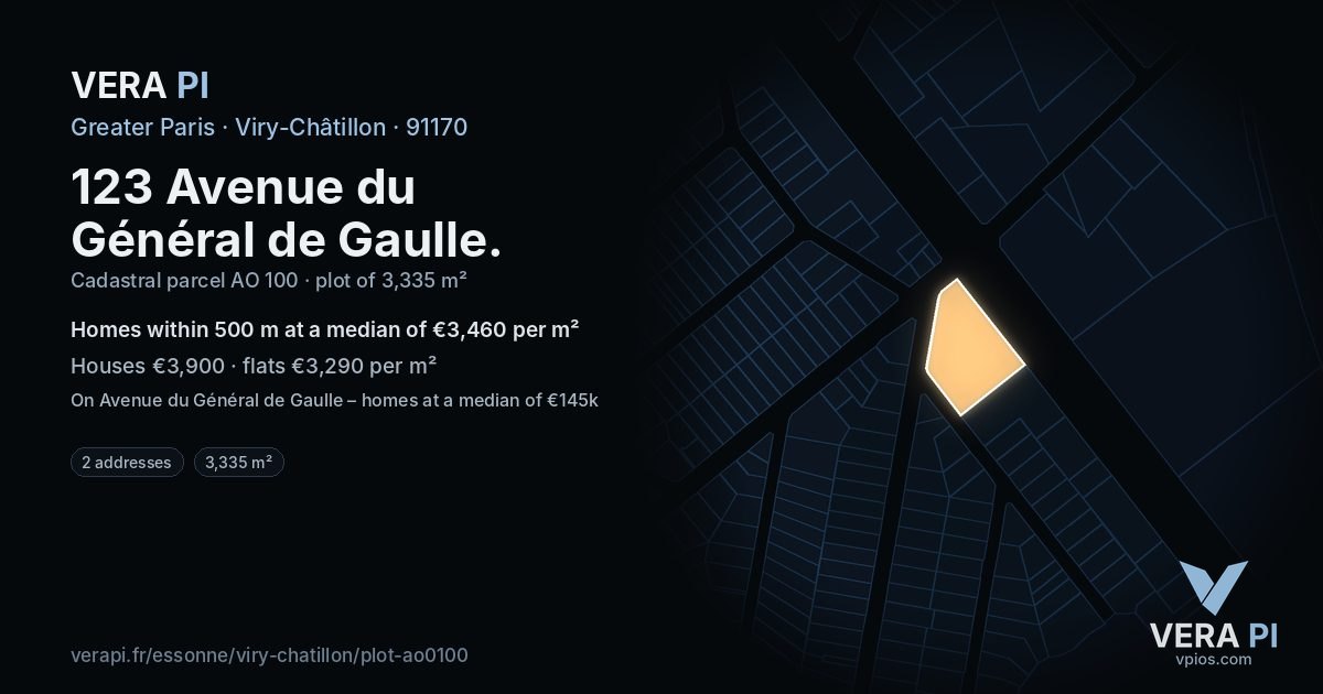 123 Avenue du Général de Gaulle, Viry-Châtillon at night – the plot lit, the parcels around coloured by the prices near them