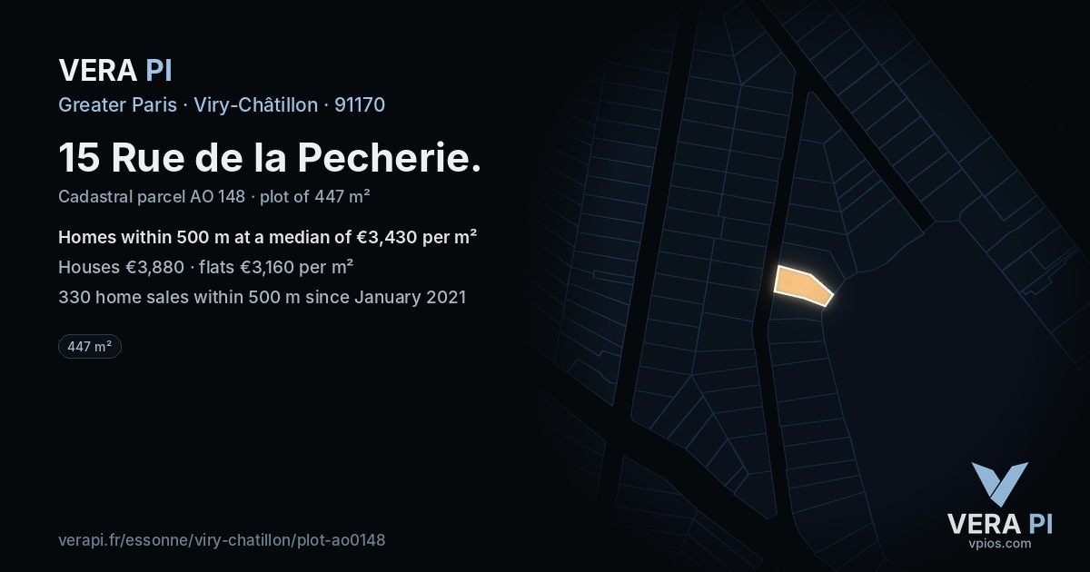 15 Rue de la Pecherie, Viry-Châtillon at night – the plot lit, the parcels around coloured by the prices near them