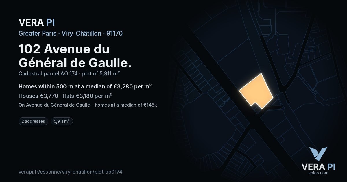 102 Avenue du Général de Gaulle, Viry-Châtillon at night – the plot lit, the parcels around coloured by the prices near them