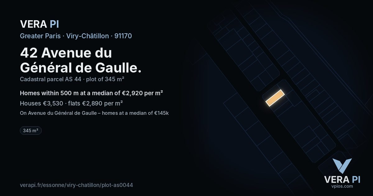 42 Avenue du Général de Gaulle, Viry-Châtillon at night – the plot lit, the parcels around coloured by the prices near them
