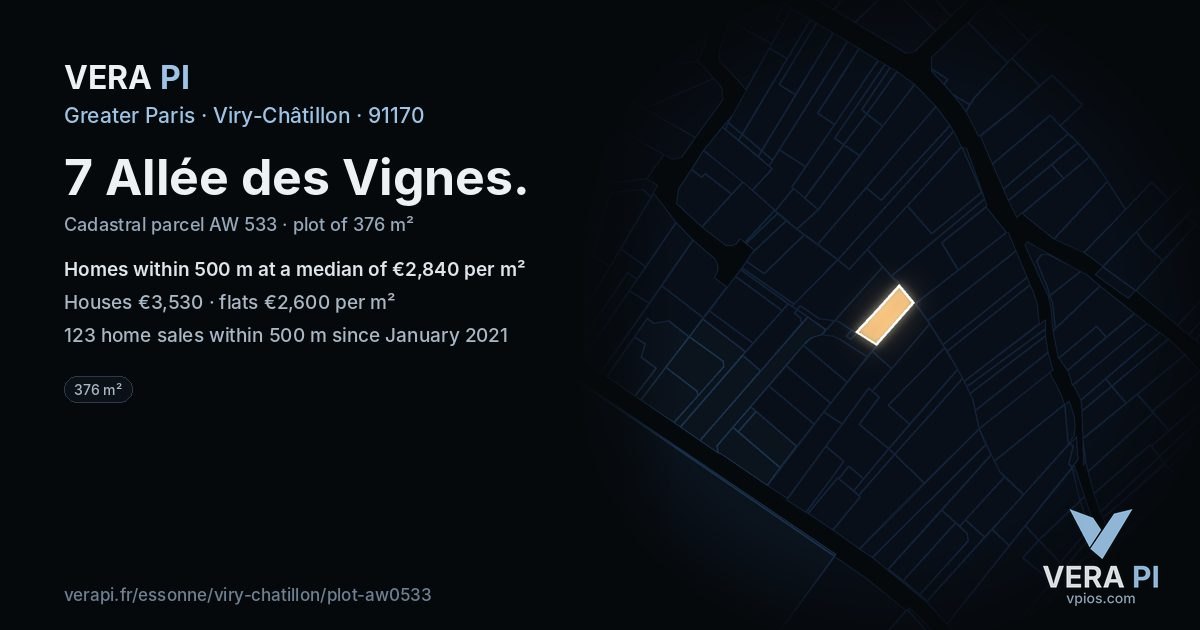 7 Allée des Vignes, Viry-Châtillon at night – the plot lit, the parcels around coloured by the prices near them