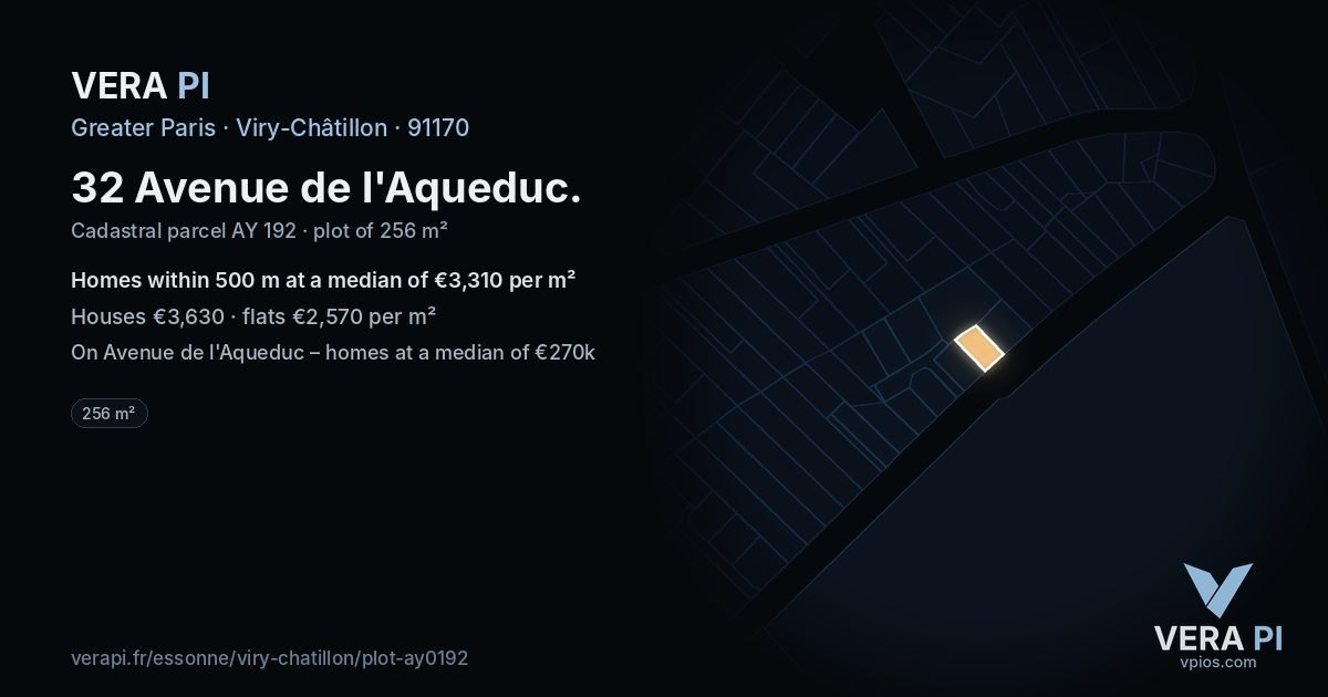 32 Avenue de l'Aqueduc, Viry-Châtillon at night – the plot lit, the parcels around coloured by the prices near them