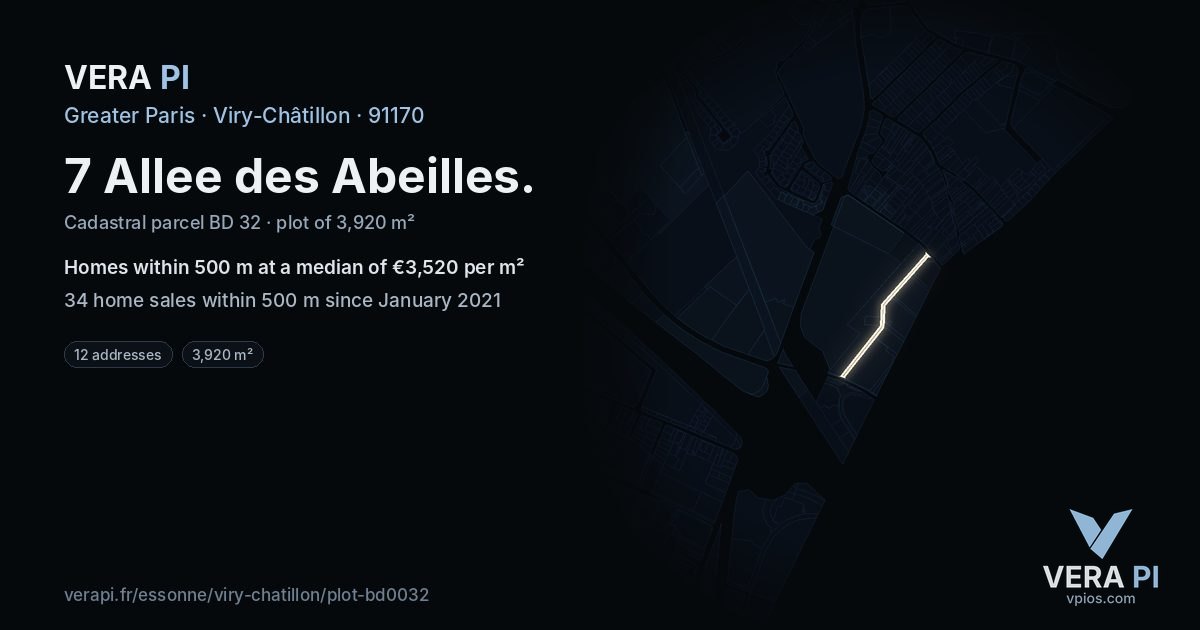 7 Allee des Abeilles, Viry-Châtillon at night – the plot lit, the parcels around coloured by the prices near them