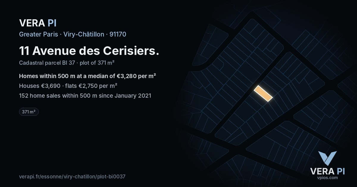 11 Avenue des Cerisiers, Viry-Châtillon at night – the plot lit, the parcels around coloured by the prices near them