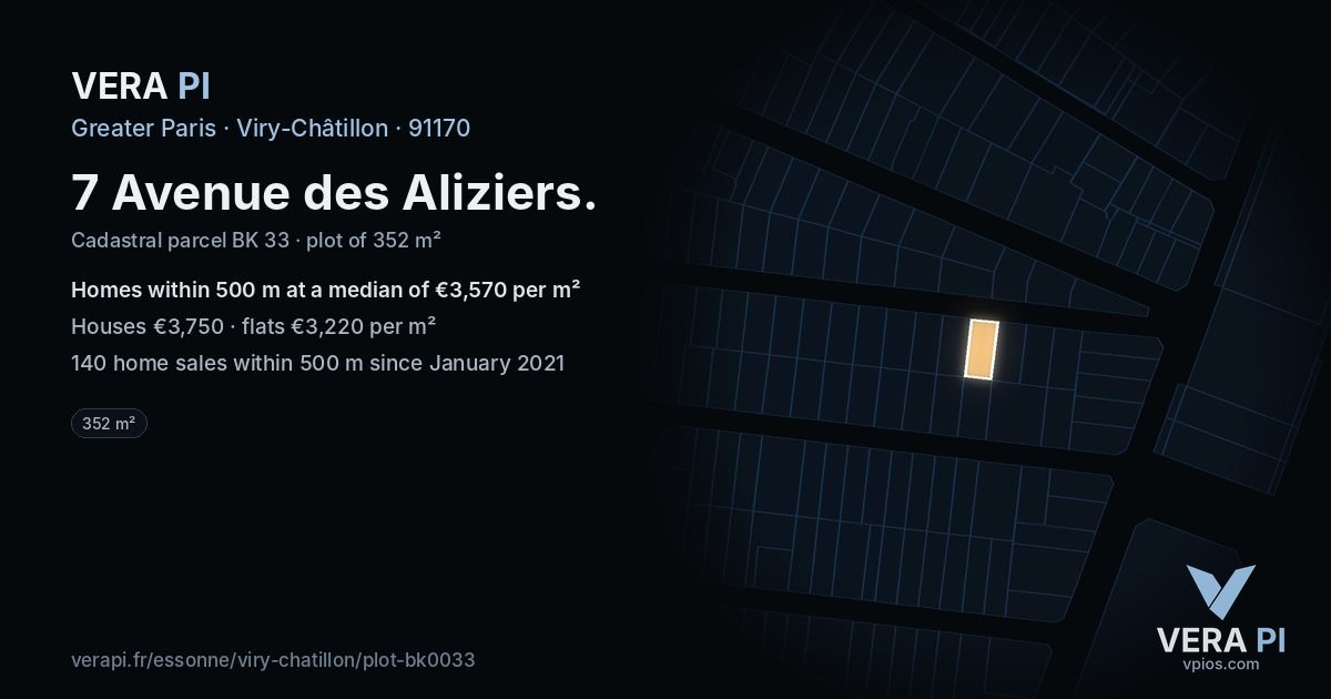 7 Avenue des Aliziers, Viry-Châtillon at night – the plot lit, the parcels around coloured by the prices near them