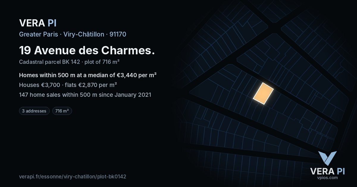 19 Avenue des Charmes, Viry-Châtillon at night – the plot lit, the parcels around coloured by the prices near them