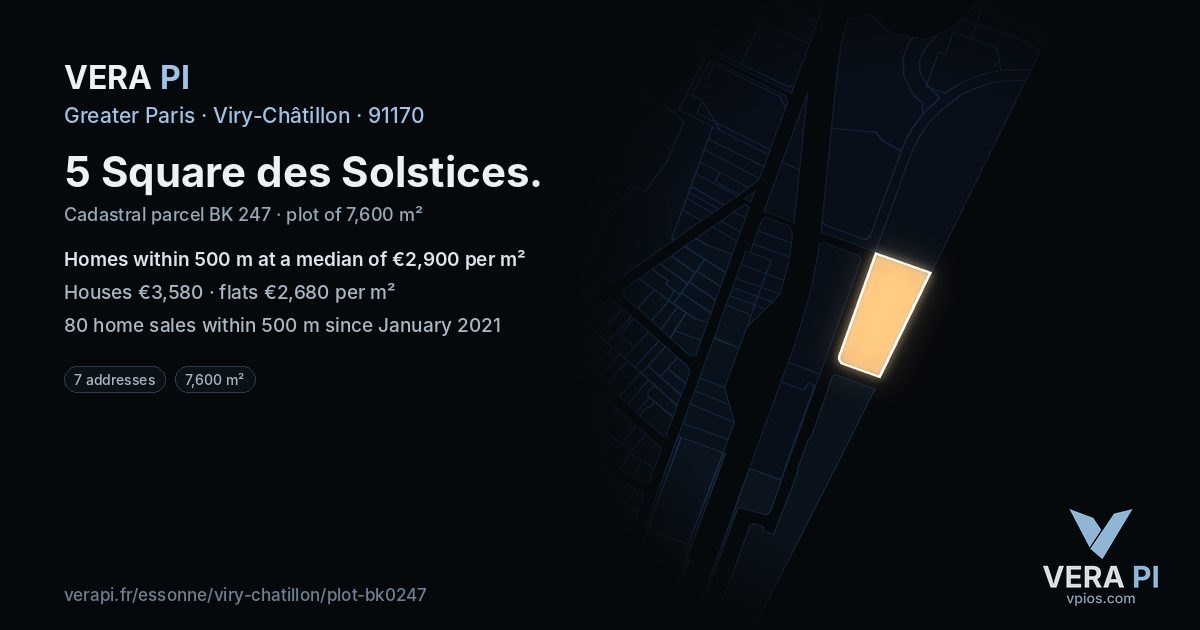 5 Square des Solstices, Viry-Châtillon at night – the plot lit, the parcels around coloured by the prices near them