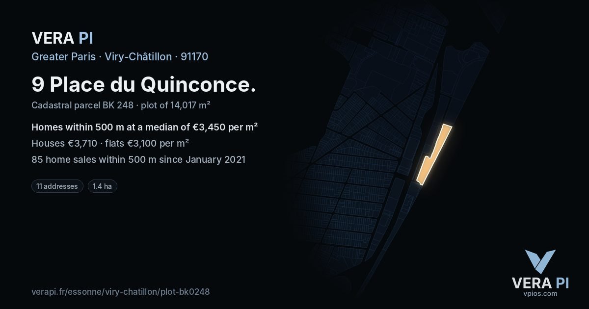 9 Place du Quinconce, Viry-Châtillon at night – the plot lit, the parcels around coloured by the prices near them