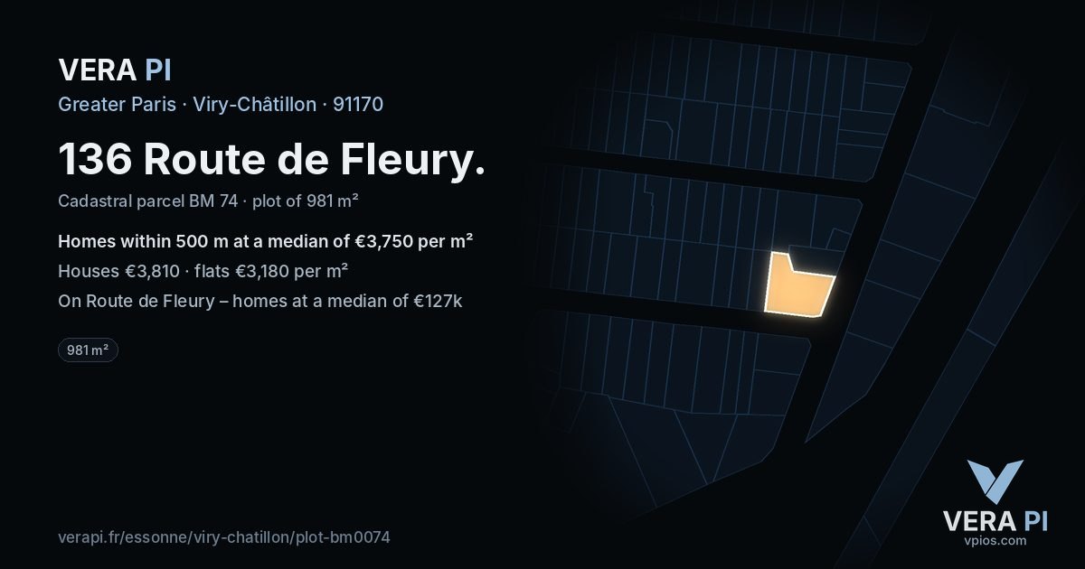 136 Route de Fleury, Viry-Châtillon at night – the plot lit, the parcels around coloured by the prices near them