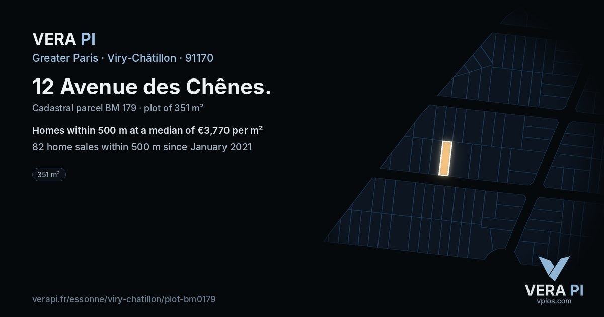 12 Avenue des Chênes, Viry-Châtillon at night – the plot lit, the parcels around coloured by the prices near them