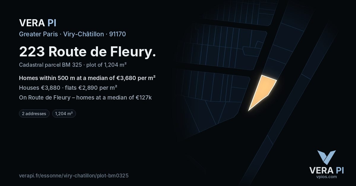 223 Route de Fleury, Viry-Châtillon at night – the plot lit, the parcels around coloured by the prices near them