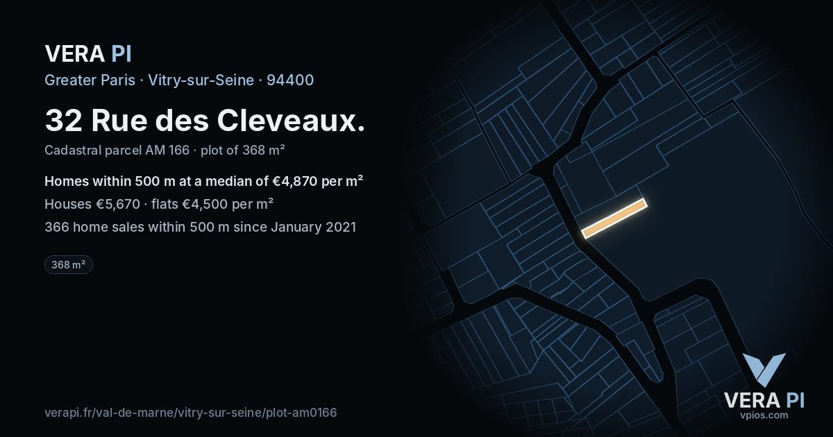 32 Rue des Cleveaux, Vitry-sur-Seine at night – the plot lit, the parcels around coloured by the prices near them