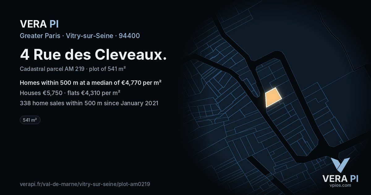 4 Rue des Cleveaux, Vitry-sur-Seine at night – the plot lit, the parcels around coloured by the prices near them