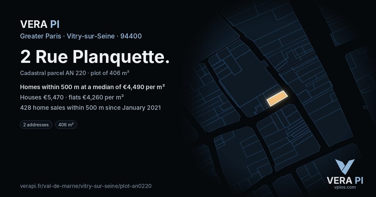 2 Rue Planquette, Vitry-sur-Seine at night – the plot lit, the parcels around coloured by the prices near them