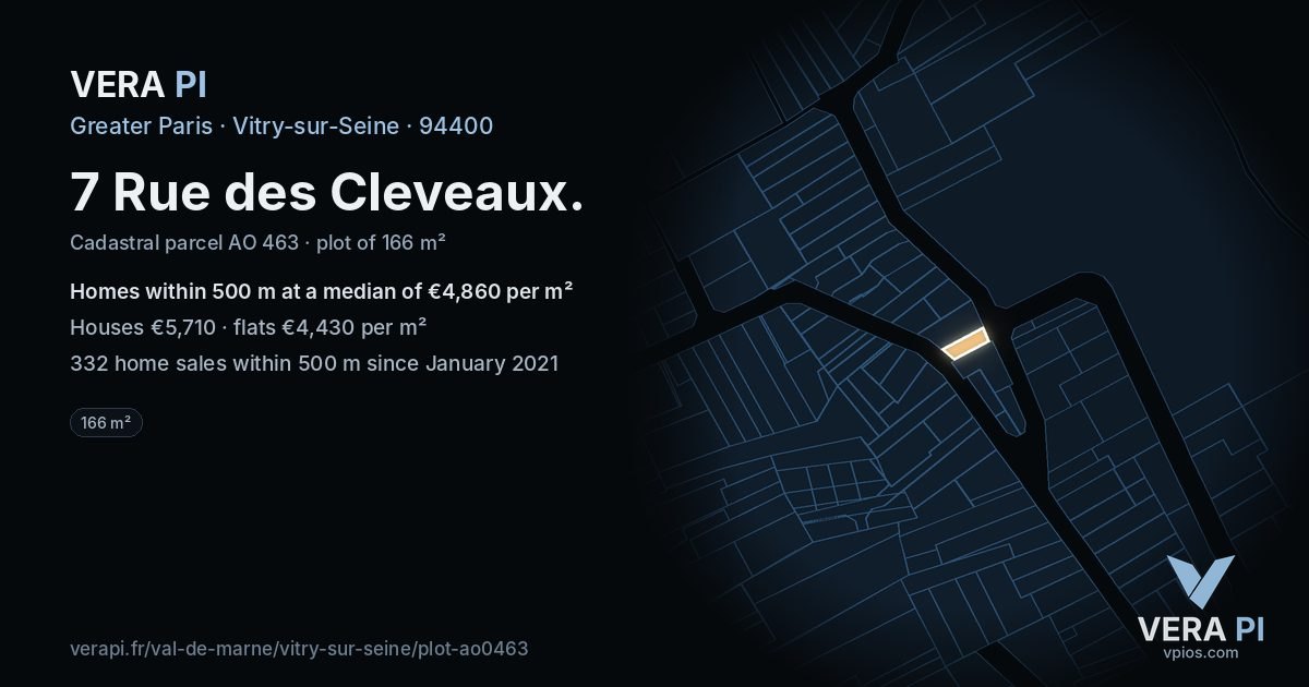 7 Rue des Cleveaux, Vitry-sur-Seine at night – the plot lit, the parcels around coloured by the prices near them