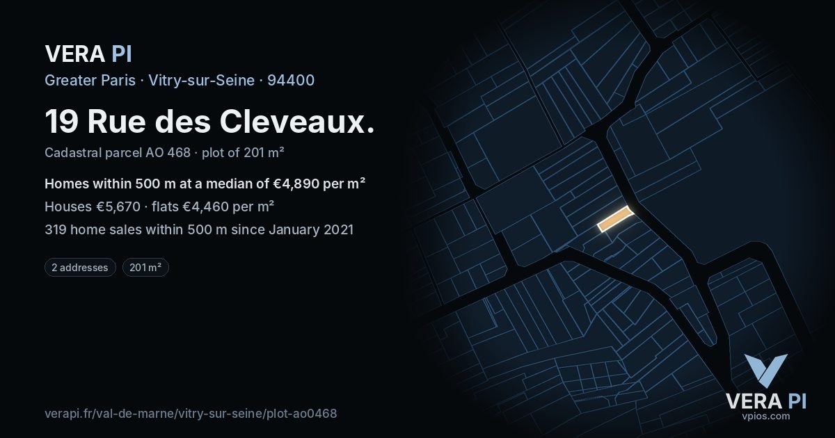 19 Rue des Cleveaux, Vitry-sur-Seine at night – the plot lit, the parcels around coloured by the prices near them
