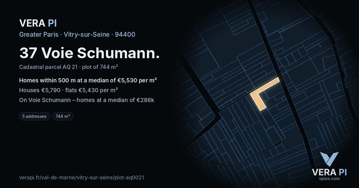 37 Voie Schumann, Vitry-sur-Seine at night – the plot lit, the parcels around coloured by the prices near them