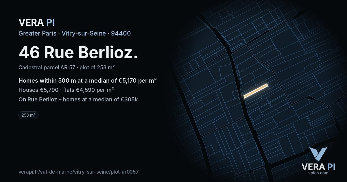 46 Rue Berlioz, Vitry-sur-Seine at night – the plot lit, the parcels around coloured by the prices near them