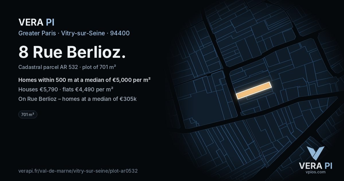8 Rue Berlioz, Vitry-sur-Seine at night – the plot lit, the parcels around coloured by the prices near them